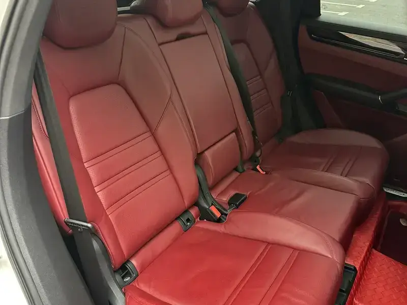 2019 Porsche Cayenne с пробегом 79 000 км
