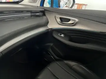 2021 Roewe RX5 Max с пробегом 60 000 км