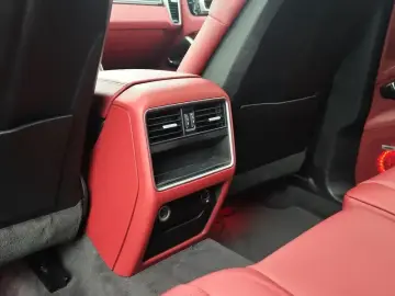 2019 Porsche Cayenne с пробегом 176 000 км
