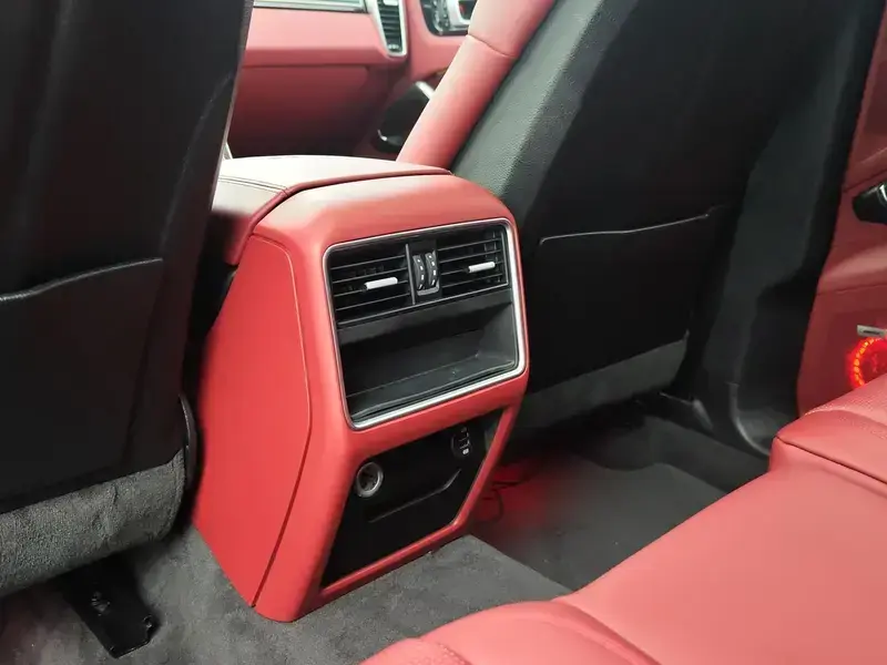 2019 Porsche Cayenne с пробегом 176 000 км