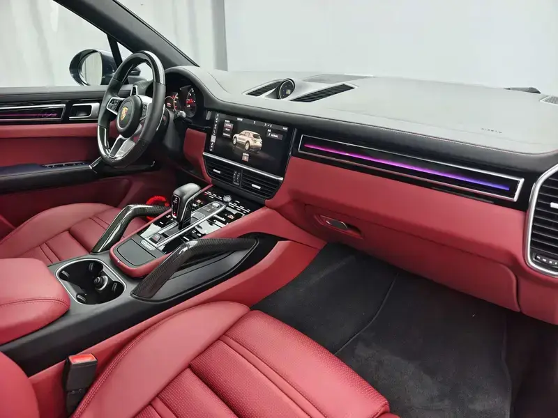 2019 Porsche Cayenne с пробегом 176 000 км