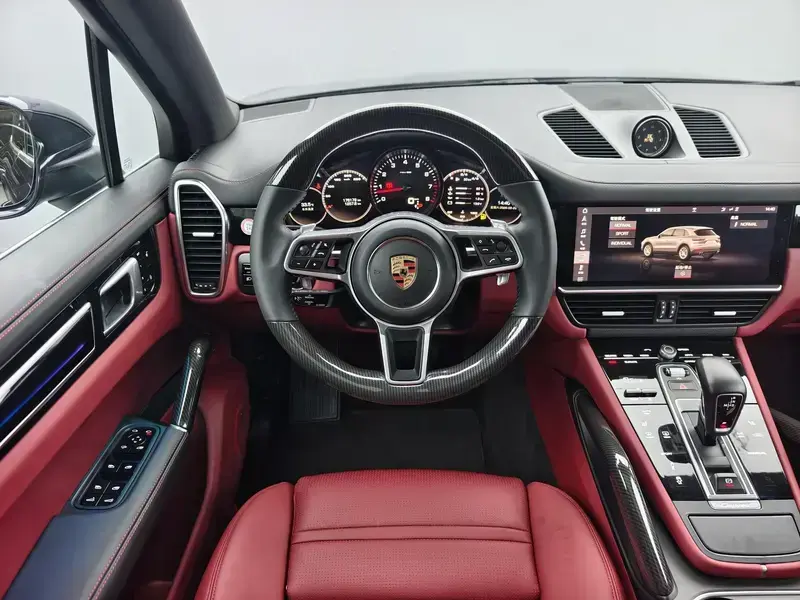 2019 Porsche Cayenne с пробегом 176 000 км