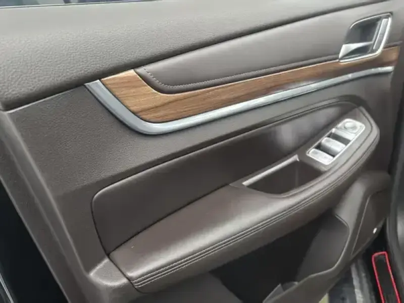 2019 Roewe RX8 с пробегом 58 000 км