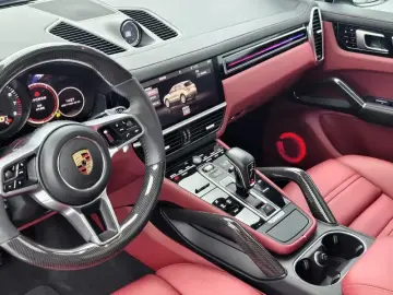 2019 Porsche Cayenne с пробегом 176 000 км