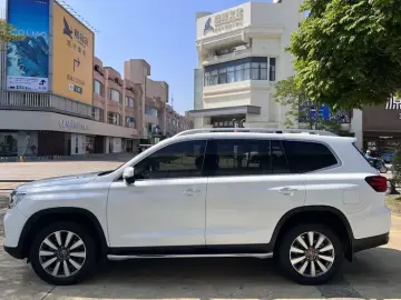 2019 Roewe RX8 с пробегом 123 000 км