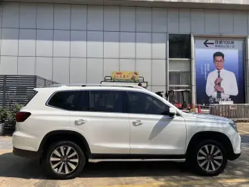 2019 Roewe RX8 с пробегом 123 000 км