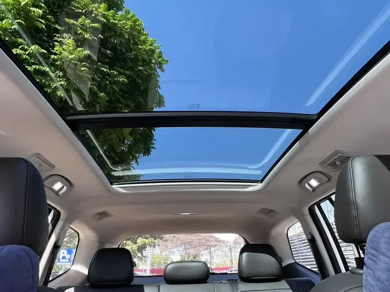 2019 Roewe RX8 с пробегом 123 000 км