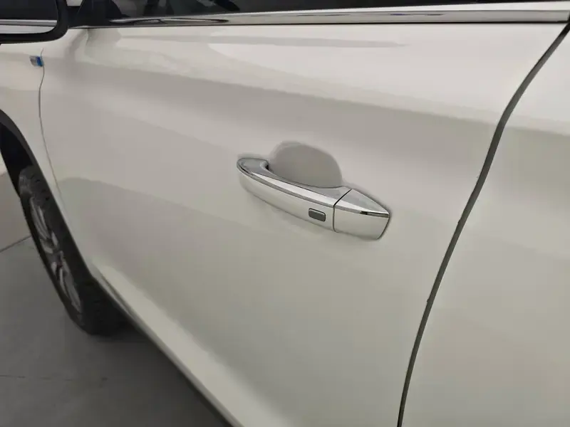 2019 Roewe RX8 с пробегом 87 000 км
