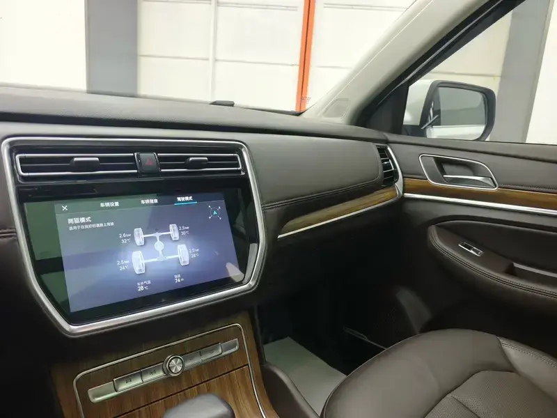 2019 Roewe RX8 с пробегом 87 000 км