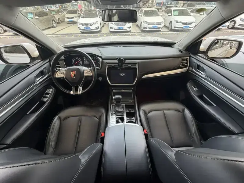 2019 Roewe RX8 с пробегом 26 000 км