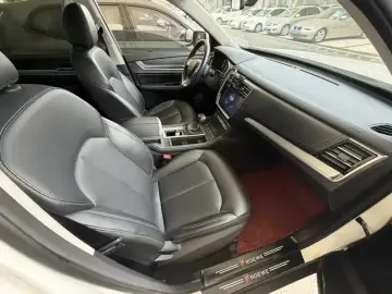 2019 Roewe RX8 с пробегом 26 000 км