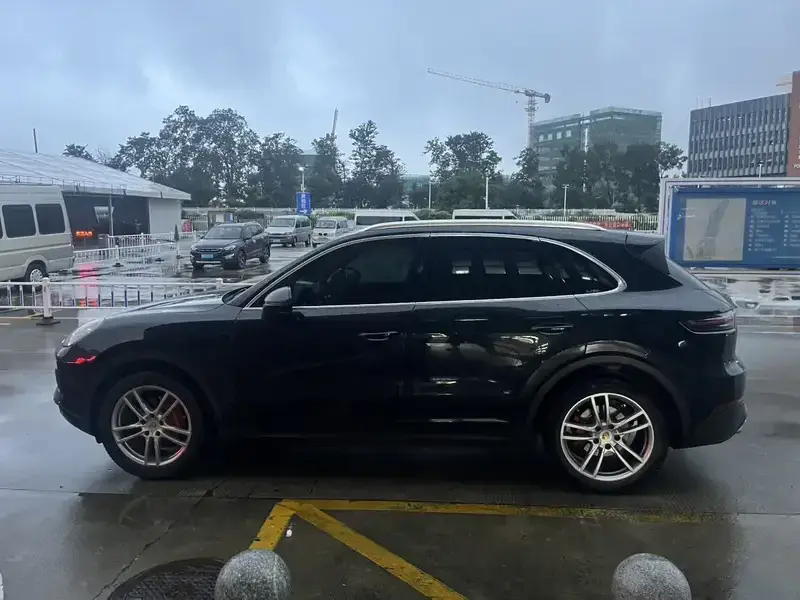 2019 Porsche Cayenne с пробегом 163 000 км
