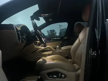 2019 Porsche Cayenne с пробегом 163 000 км