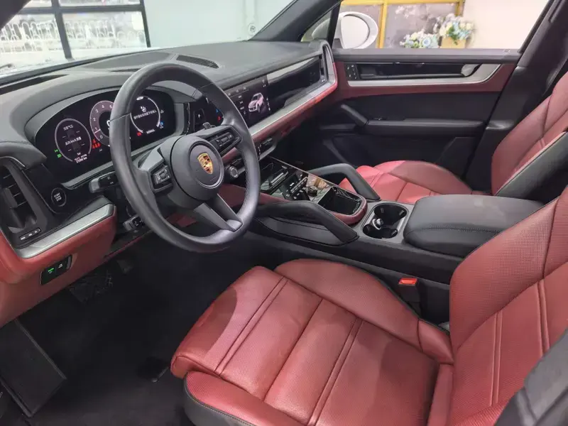 2024 Porsche Cayenne с пробегом 22 000 км