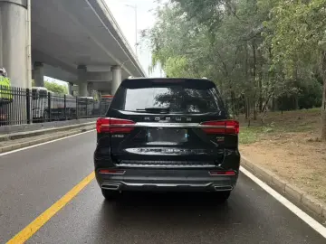 2019 Roewe RX8 с пробегом 22 600 км