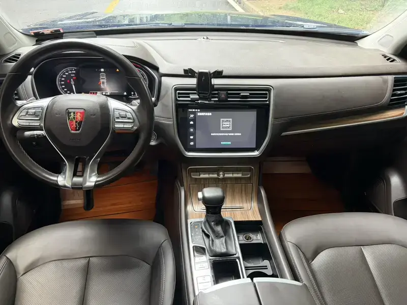 2019 Roewe RX8 с пробегом 22 600 км