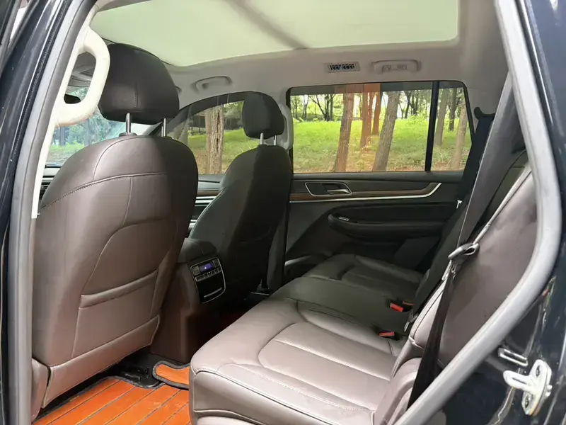 2019 Roewe RX8 с пробегом 22 600 км