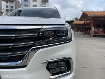 2019 Roewe RX8 с пробегом 38 000 км