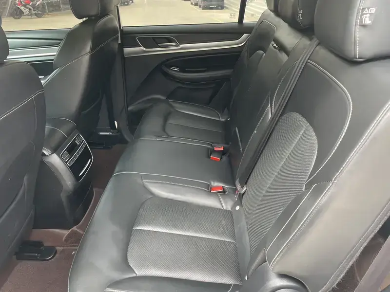 2019 Roewe RX8 с пробегом 38 000 км