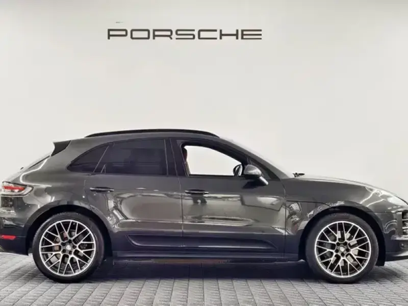 2021 Porsche Macan с пробегом 54 000 км