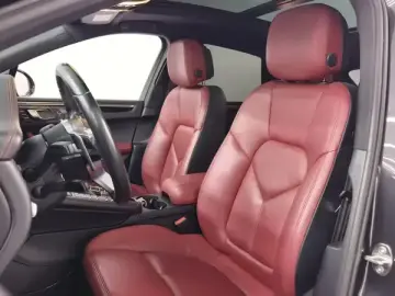 2021 Porsche Macan с пробегом 54 000 км