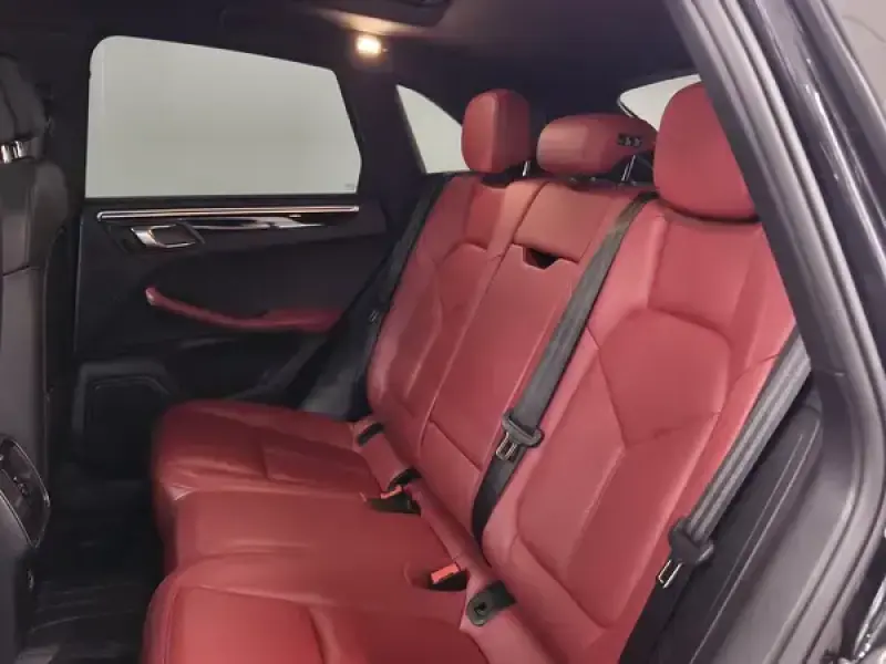 2021 Porsche Macan с пробегом 54 000 км