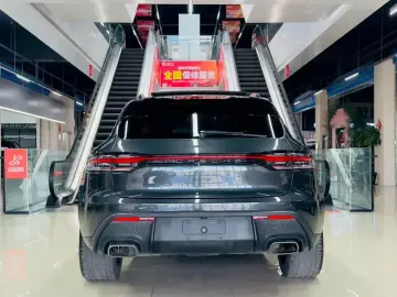 2023 Porsche Macan с пробегом 74 000 км