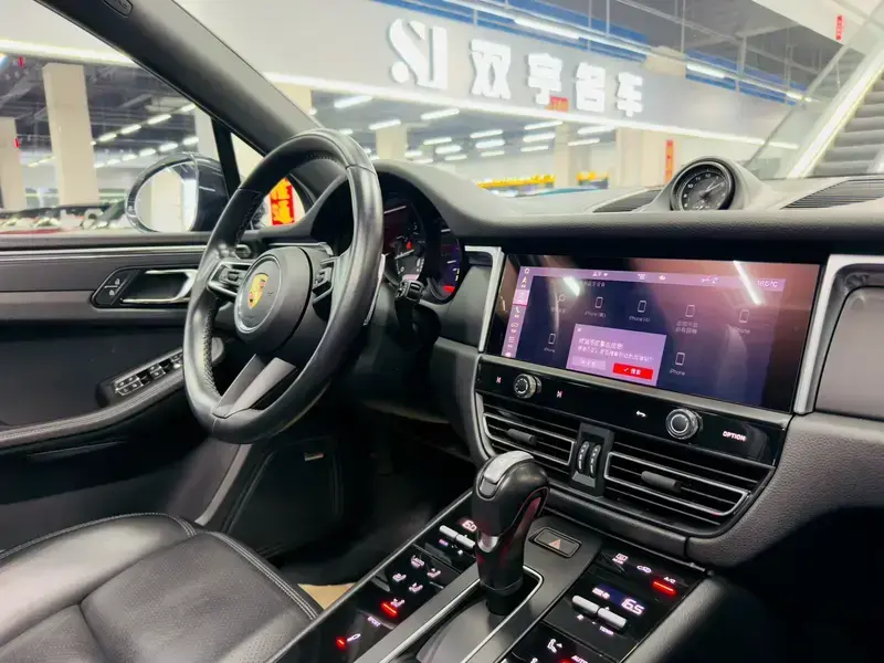 2023 Porsche Macan с пробегом 74 000 км