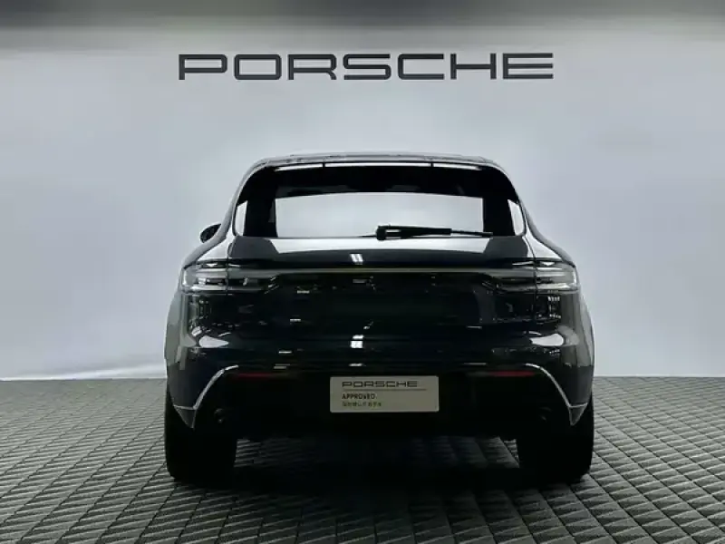 2022 Porsche Macan с пробегом 51 000 км