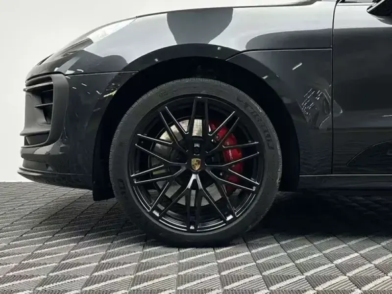 2022 Porsche Macan с пробегом 51 000 км