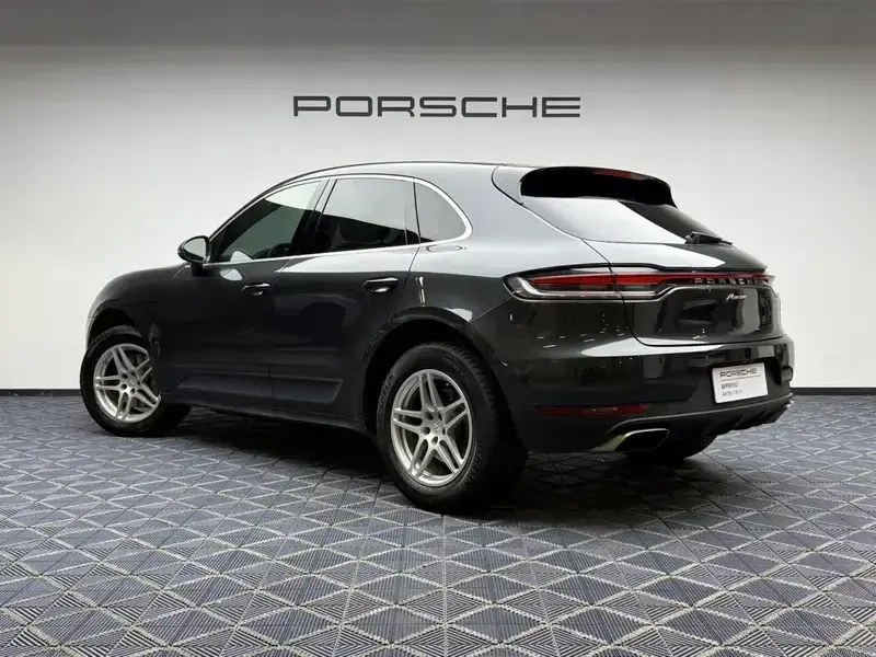 2020 Porsche Macan с пробегом 55 800 км