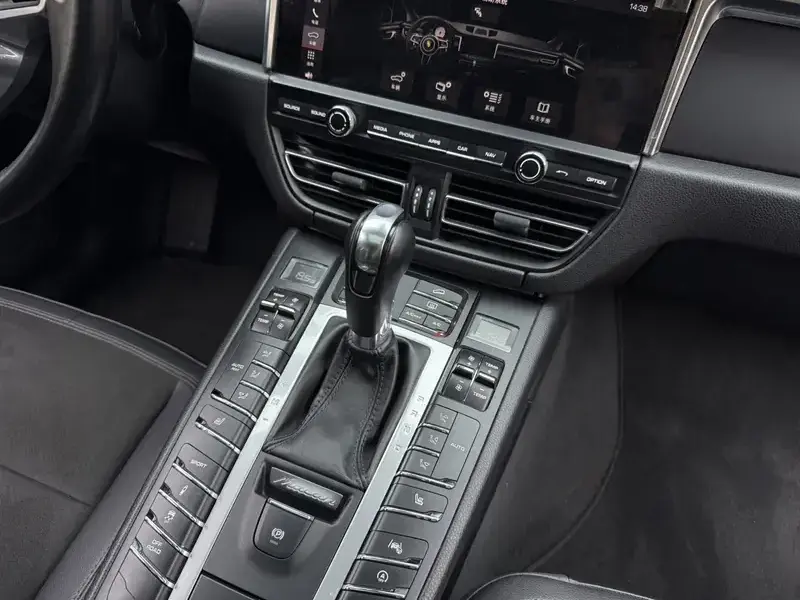 2020 Porsche Macan с пробегом 55 800 км