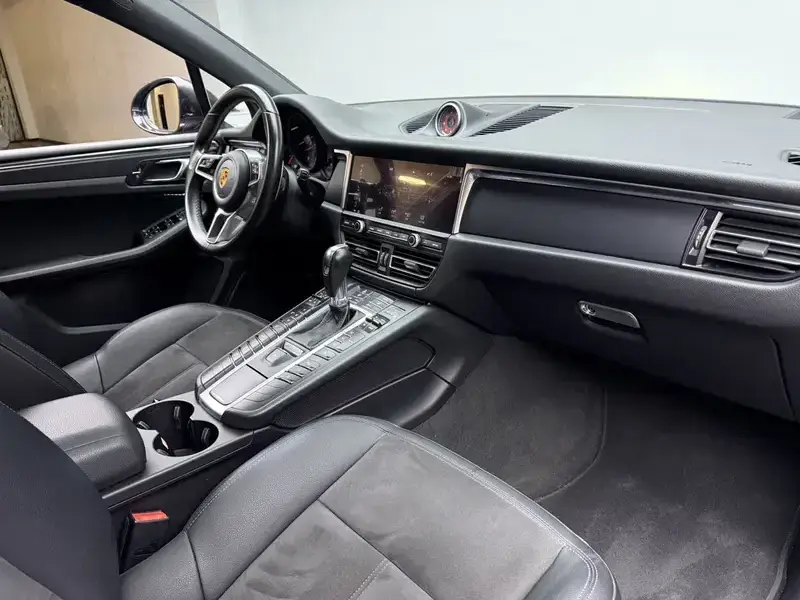 2020 Porsche Macan с пробегом 55 800 км