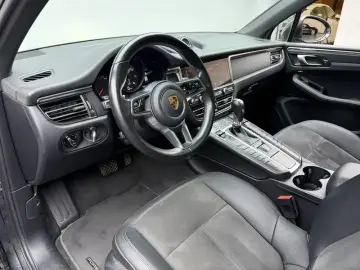 2020 Porsche Macan с пробегом 55 800 км