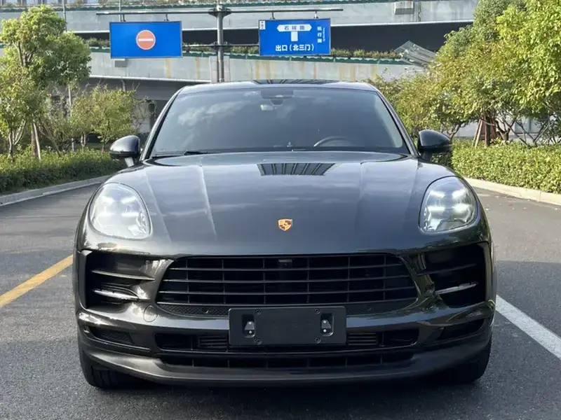 2021 Porsche Macan с пробегом 87 000 км