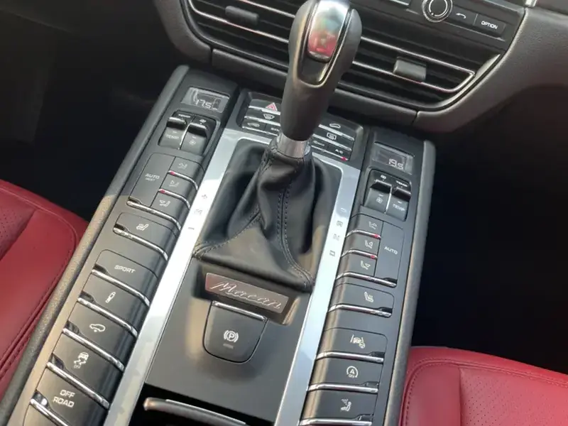 2021 Porsche Macan с пробегом 87 000 км