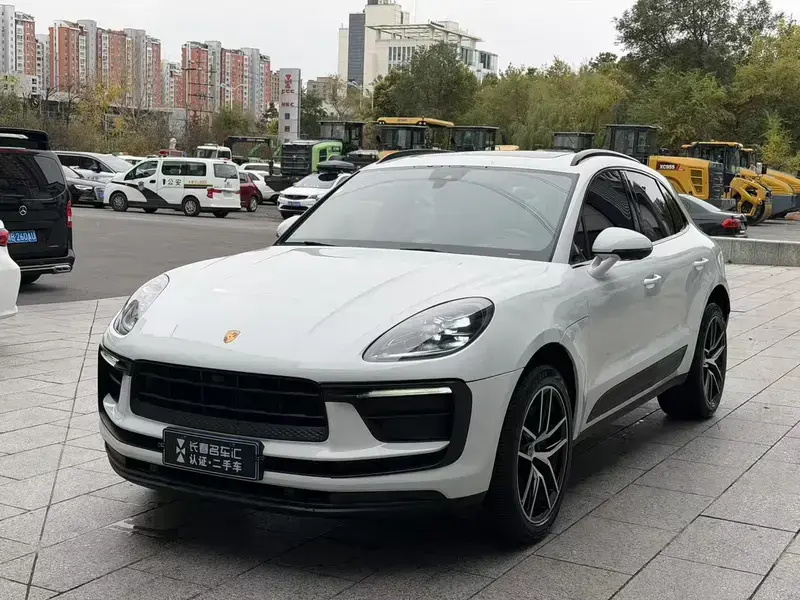 2023 Porsche Macan с пробегом 44 000 км