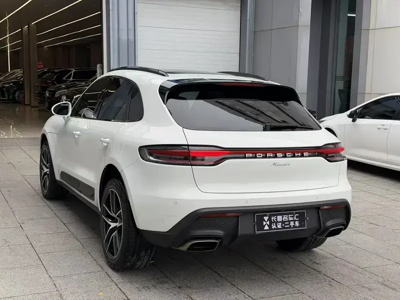 2023 Porsche Macan с пробегом 44 000 км