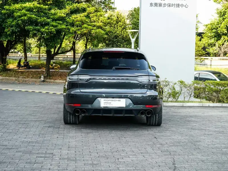 2020 Porsche Macan с пробегом 28 000 км