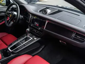 2020 Porsche Macan с пробегом 28 000 км