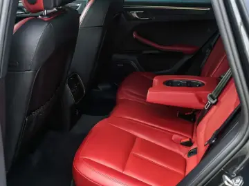 2020 Porsche Macan с пробегом 28 000 км