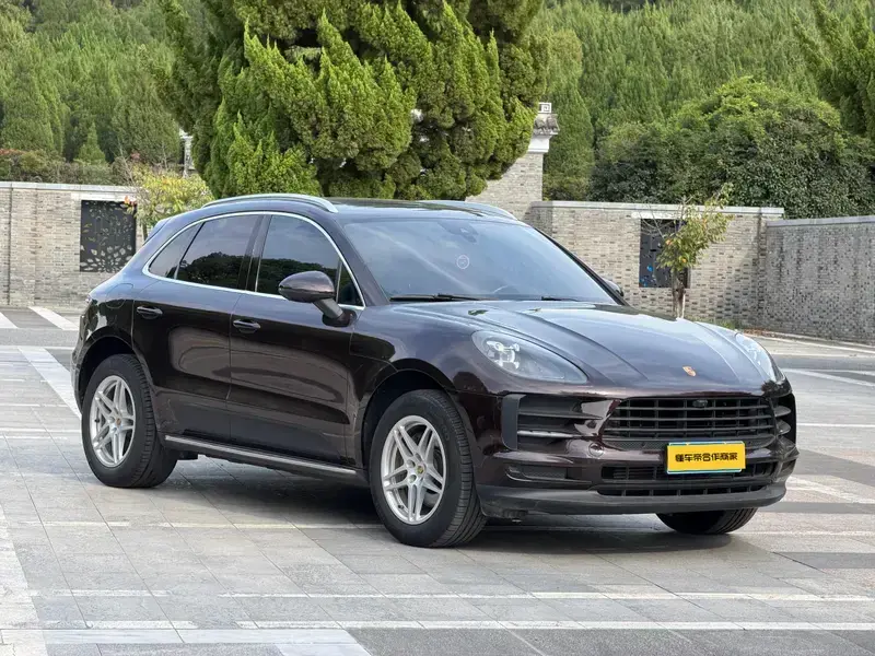 2021 Porsche Macan с пробегом 75 000 км