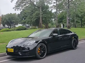 2022 Porsche Panamera с пробегом 53 000 км