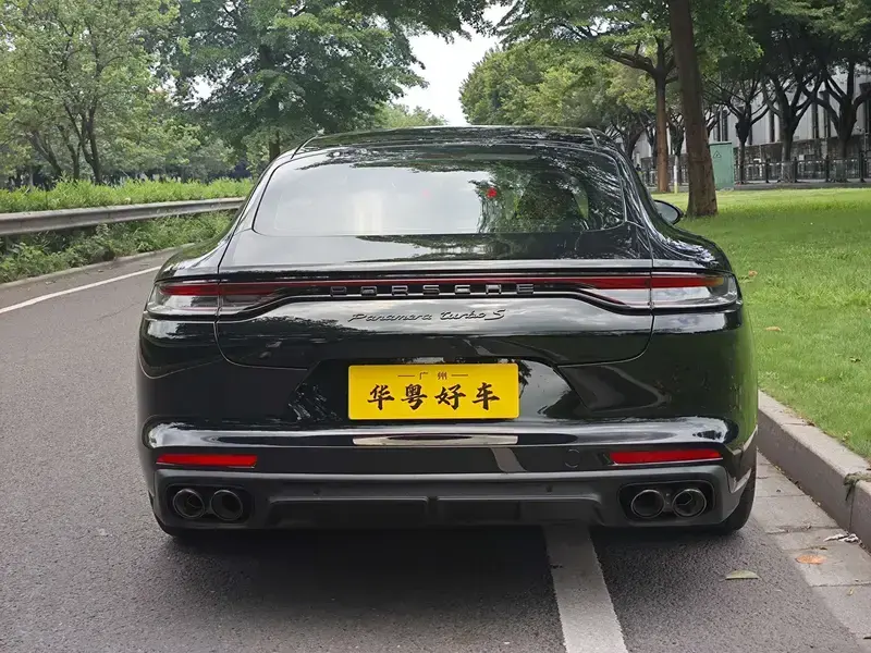 2022 Porsche Panamera с пробегом 53 000 км