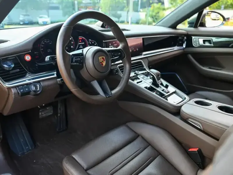 2022 Porsche Panamera с пробегом 51 000 км