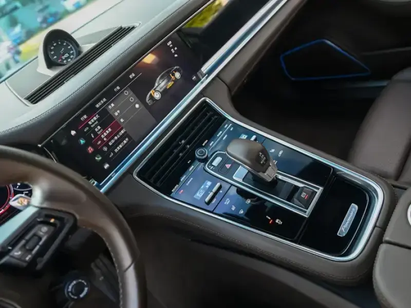 2022 Porsche Panamera с пробегом 51 000 км