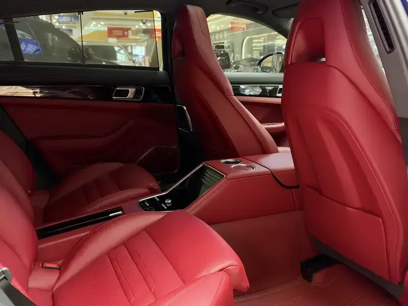 2021 Porsche Panamera с пробегом 43 000 км