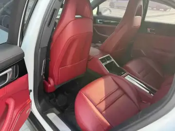 2022 Porsche Panamera с пробегом 46 000 км