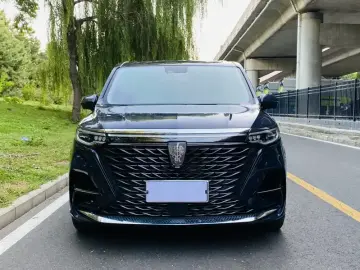 2022 Roewe iMAX8 с пробегом 50 000 км