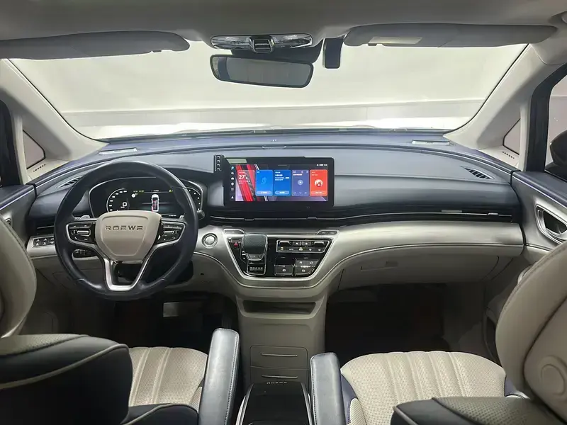 2021 Roewe iMAX8 с пробегом 111 500 км